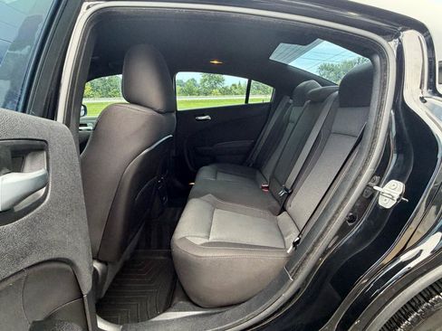 Used 2019 Dodge Charger SXT w/ Blacktop Package AWD/4WD image 18
