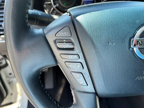 Used 2017 Nissan Armada SL w/ Technology Package image 31