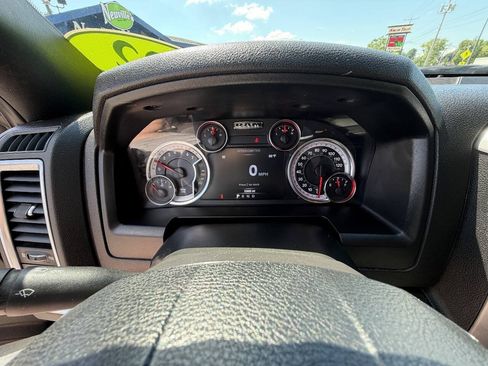 Used 2022 RAM 1500 Warlock AWD/4WD image 19