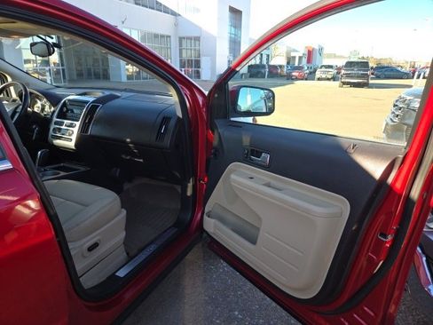 Used 2010 Ford Edge Limited image 39