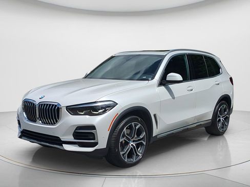 Used 2022 BMW X5 sDrive40i w/ Premium Package RWD image 9