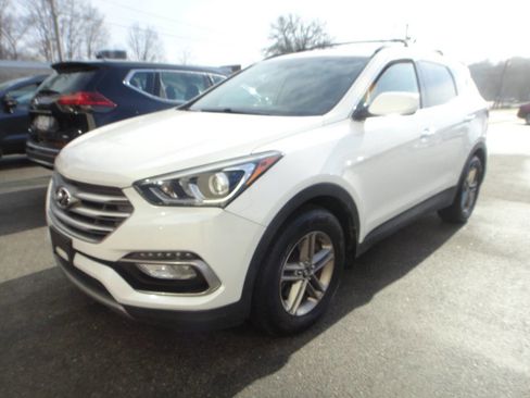 Used 2017 Hyundai Santa Fe Sport image 1