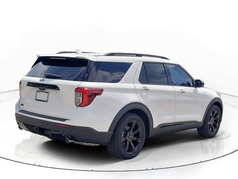 Certified 2023 Ford Explorer ST-Line w/ Class IV Trailer Tow Package RWD image 5
