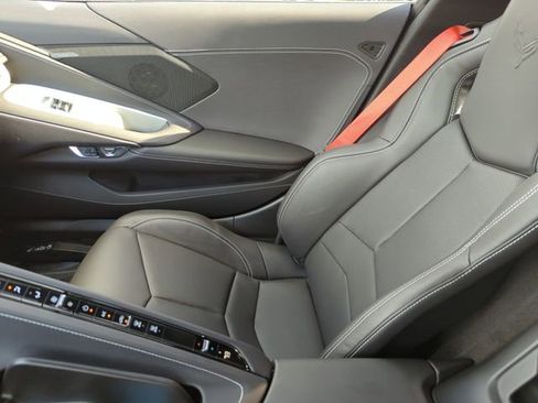 Used 2025 Chevrolet Corvette Z06 image 17