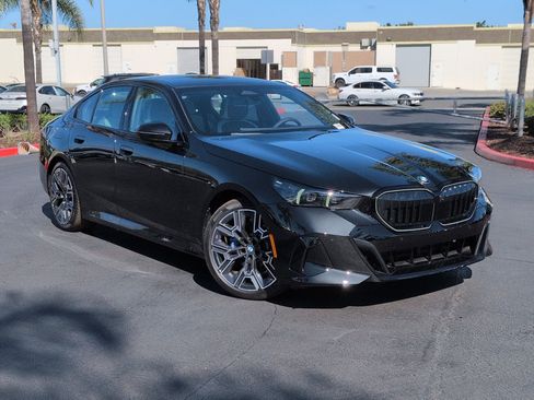New 2026 BMW 530i w/ M Sport Package RWD image 2
