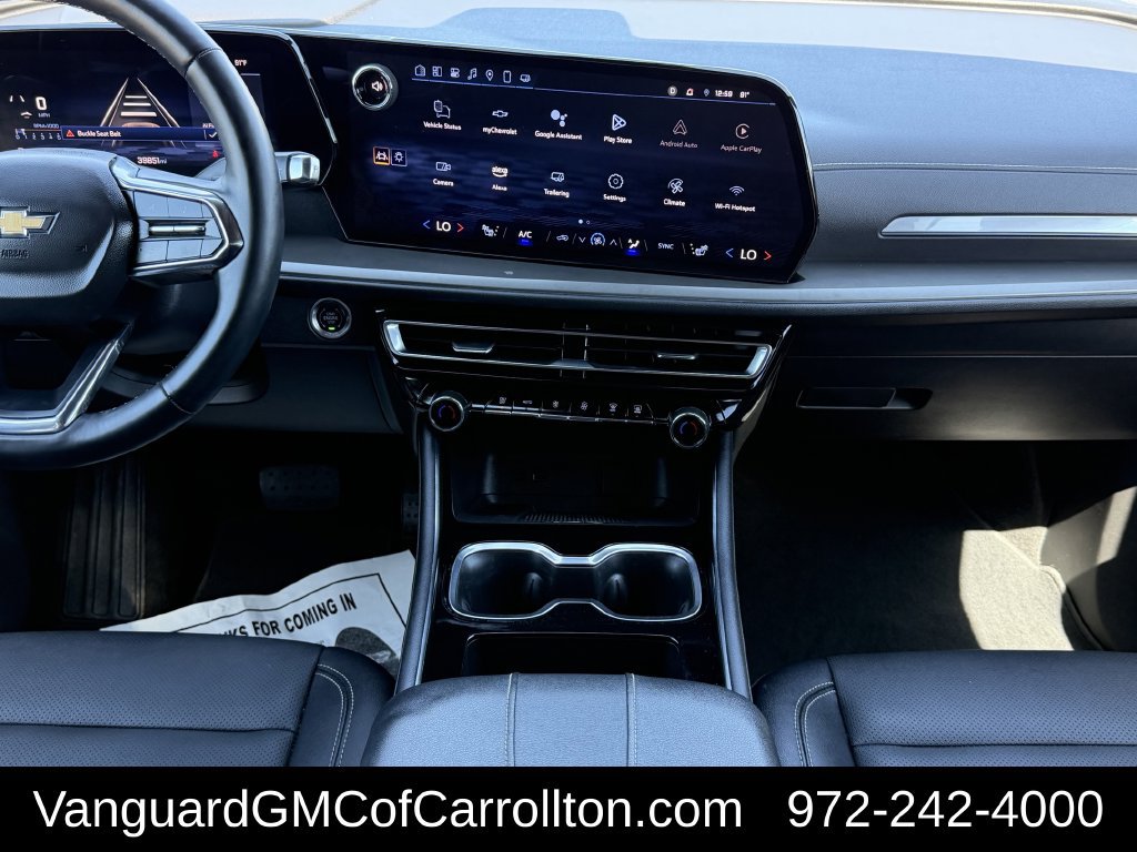 Used 2025 Chevrolet Traverse LT FWD image 13