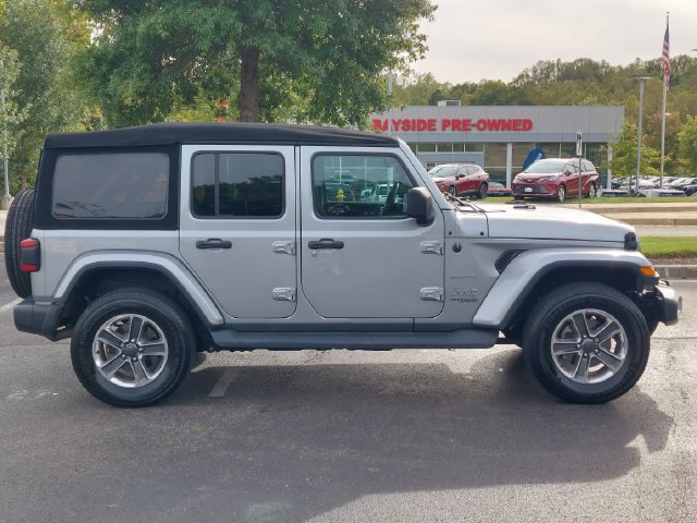 Used 2020 Jeep Wrangler Unlimited Sahara AWD/4WD image 29