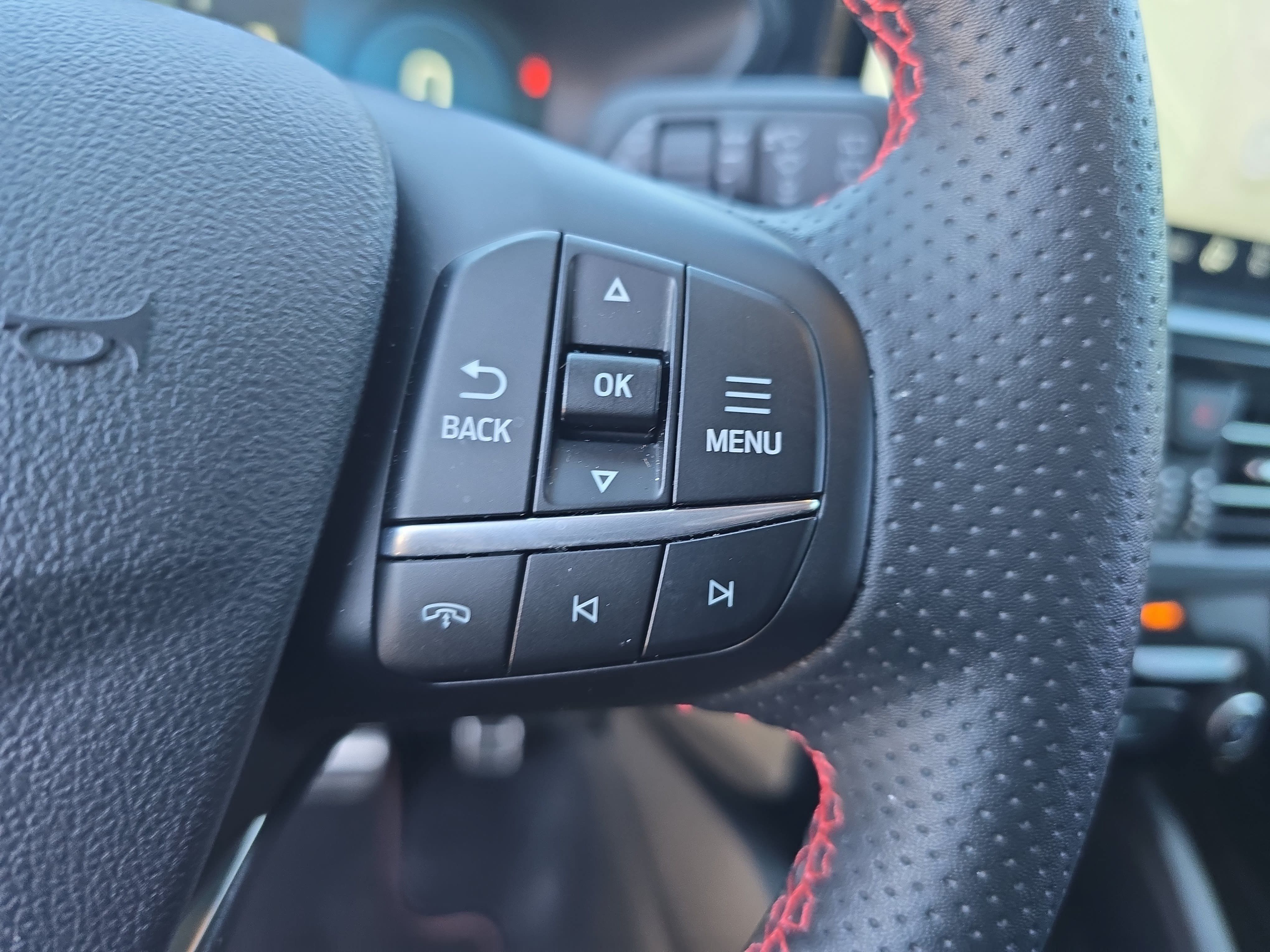 Used 2023 Ford Escape ST-Line Select w/ Tech Pack #2 AWD/4WD image 18