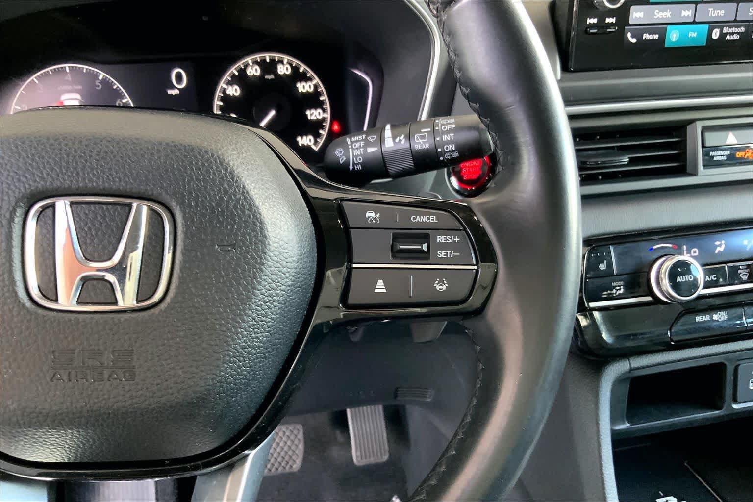 Used 2025 Honda Pilot EX-L image 25