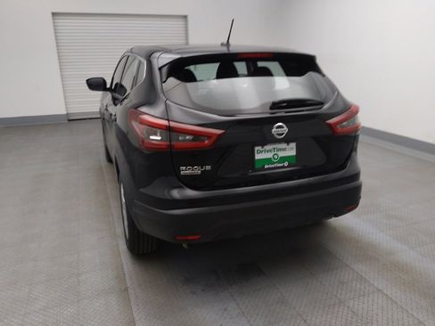 Used 2020 Nissan Rogue Sport S image 6
