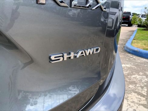 Used 2025 Acura RDX SH-AWD image 10