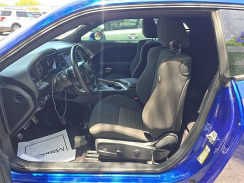 Used 2018 Dodge Challenger R/T RWD image 10