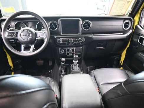 Used 2023 Jeep Wrangler Unlimited Sahara image 39