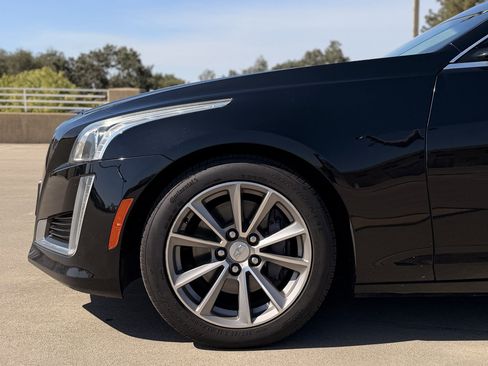 Used 2018 Cadillac CTS Luxury RWD image 8