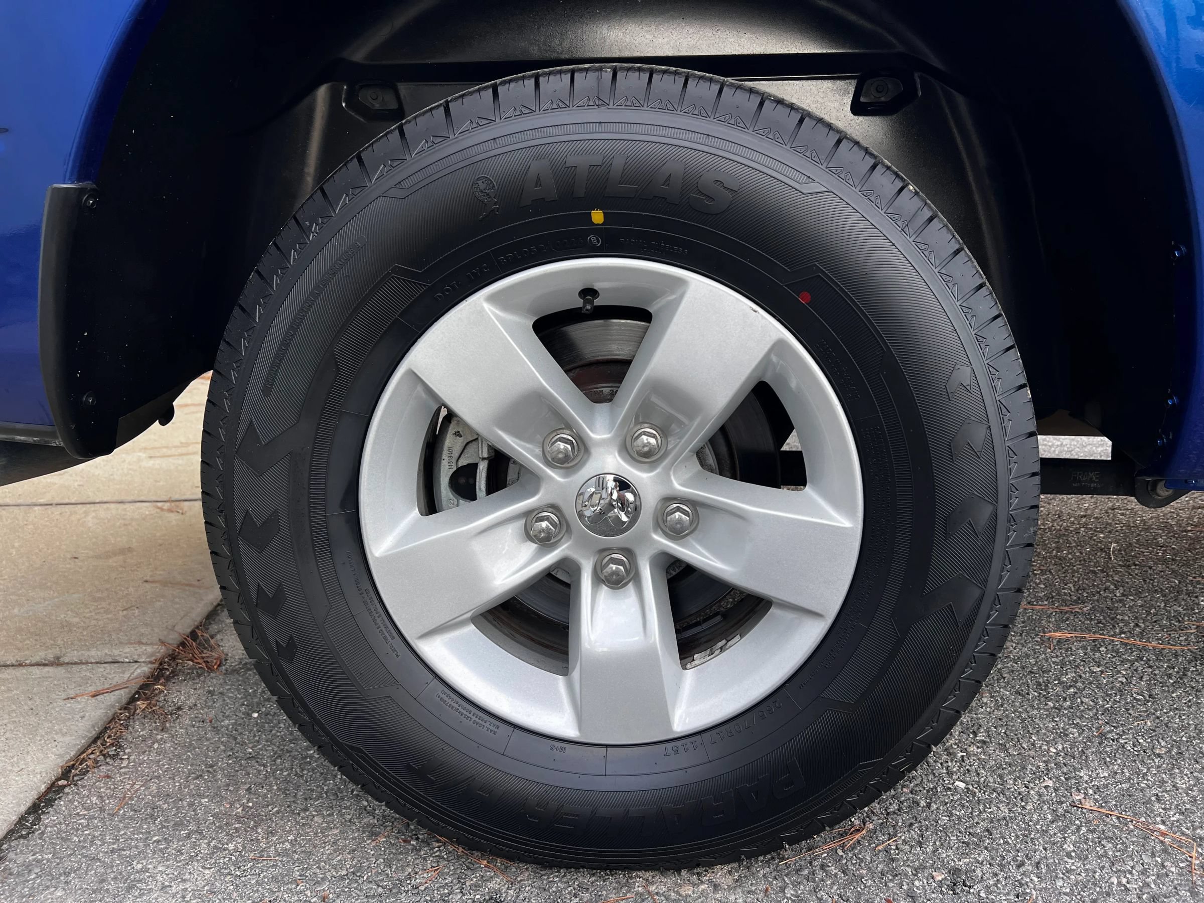 Used 2019 RAM 1500 Classic SLT w/ Luxury Group RWD image 23