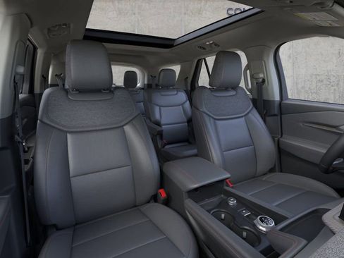 New 2026 Ford Explorer Active image 10