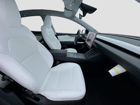 Used 2026 Tesla Model Y 2WD image 20