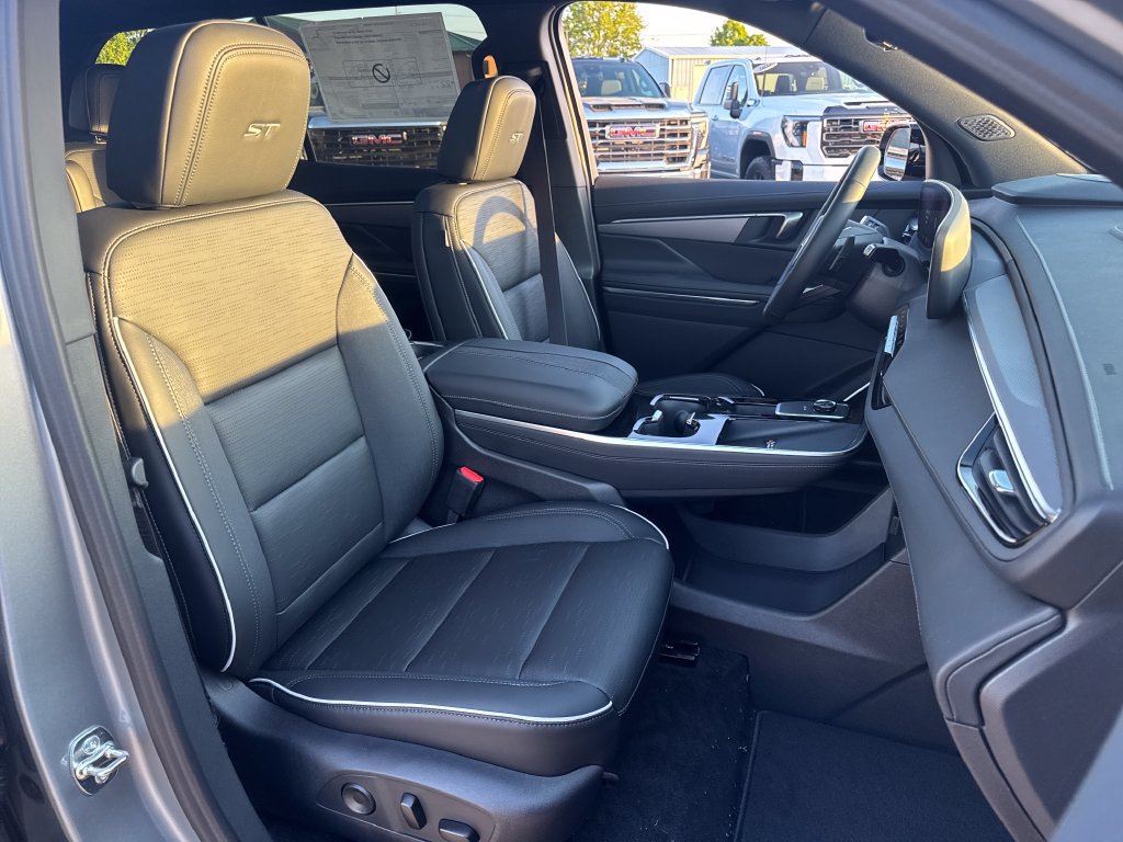 New 2026 Buick Enclave Sport Touring w/ Power Package FWD image 12