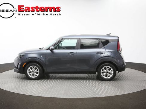 Used 2023 Kia Soul LX w/ LX Technology Package FWD image 57