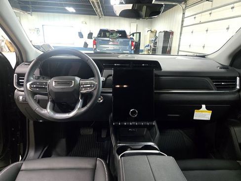 Certified 2026 GMC Terrain Denali w/ LPO, Black Badging Package AWD/4WD image 17