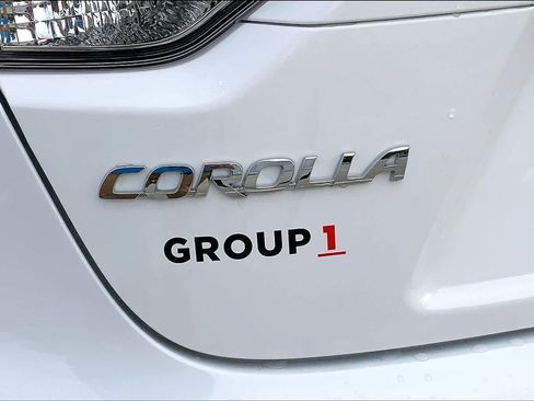 Used 2026 Toyota Corolla LE FWD image 32