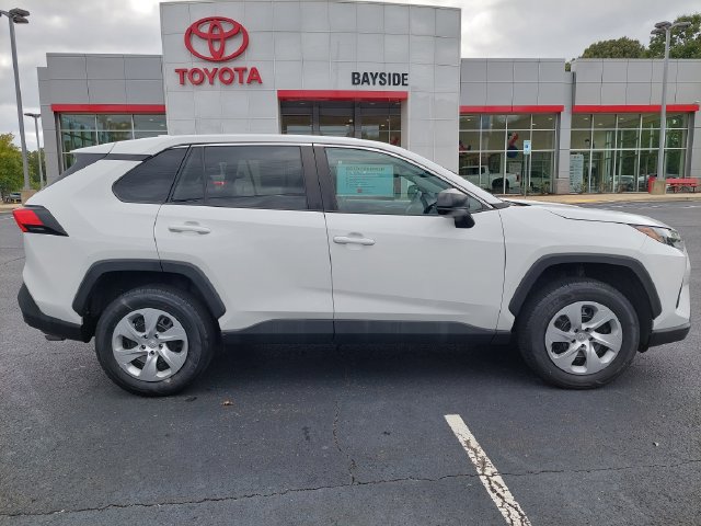 Certified 2024 Toyota RAV4 LE FWD image 20