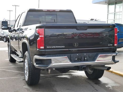 Used 2024 Chevrolet Silverado 3500 LTZ image 6