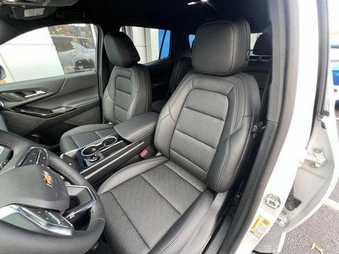 New 2026 Chevrolet Equinox LT w/ Convenience Package II image 14