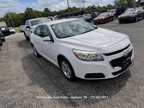 Used 2016 Chevrolet Malibu LT FWD image 4
