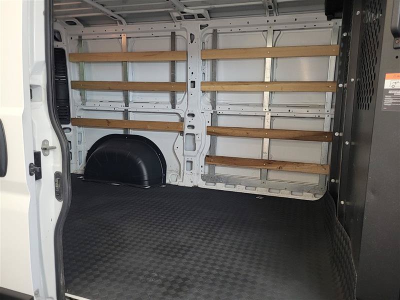 Used 2025 RAM ProMaster 2500 w/ U-Haul Equipment Group FWD image 9