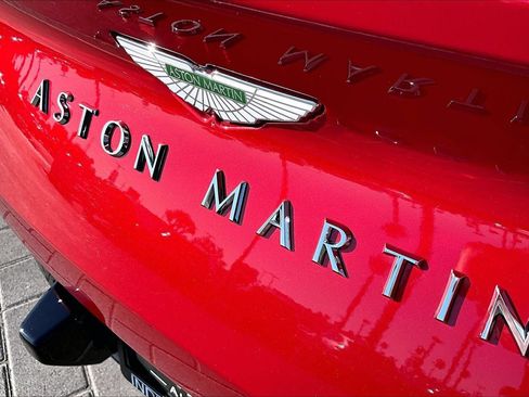 Used 2023 Aston Martin DB11 Coupe RWD image 7