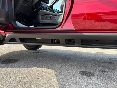 Used 2026 Chevrolet Colorado ZR2 w/ ZR2 Bison Edition image 9