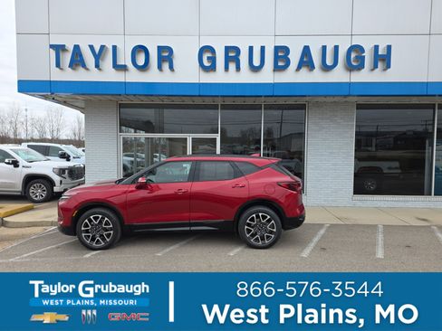 Used 2025 Chevrolet Blazer RS image 1