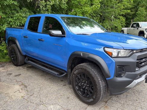 Certified 2025 Chevrolet Colorado Trail Boss AWD/4WD image 1
