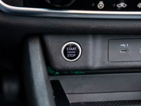 Used 2023 Nissan Rogue SV w/ SV Premium B Package image 20