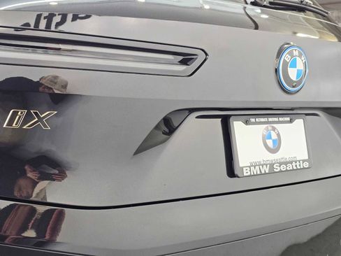 Used 2025 BMW iX M60 image 7