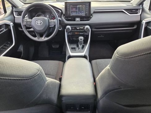 Used 2022 Toyota RAV4 XLE w/ Convenience Package FWD image 13