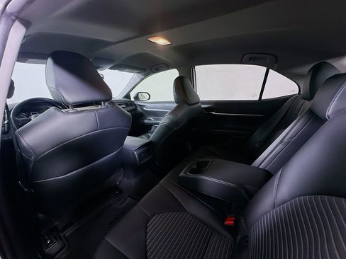 Used 2021 Toyota Camry SE image 13