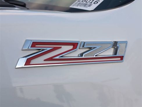 Used 2024 Chevrolet Silverado 2500 LT image 30