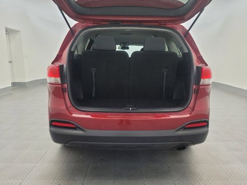 Used 2018 Kia Sorento LX image 29
