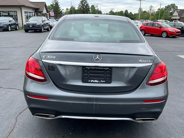 Used 2018 Mercedes-Benz E 300 4MATIC image 7