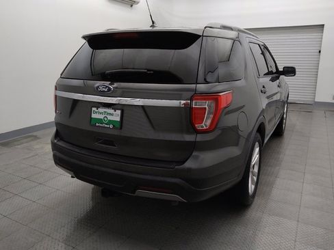 Used 2019 Ford Explorer XLT w/ Equipment Group 202A FWD image 7