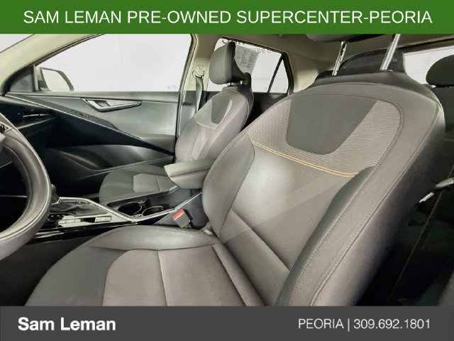 Used 2025 Kia Niro LX FWD image 19