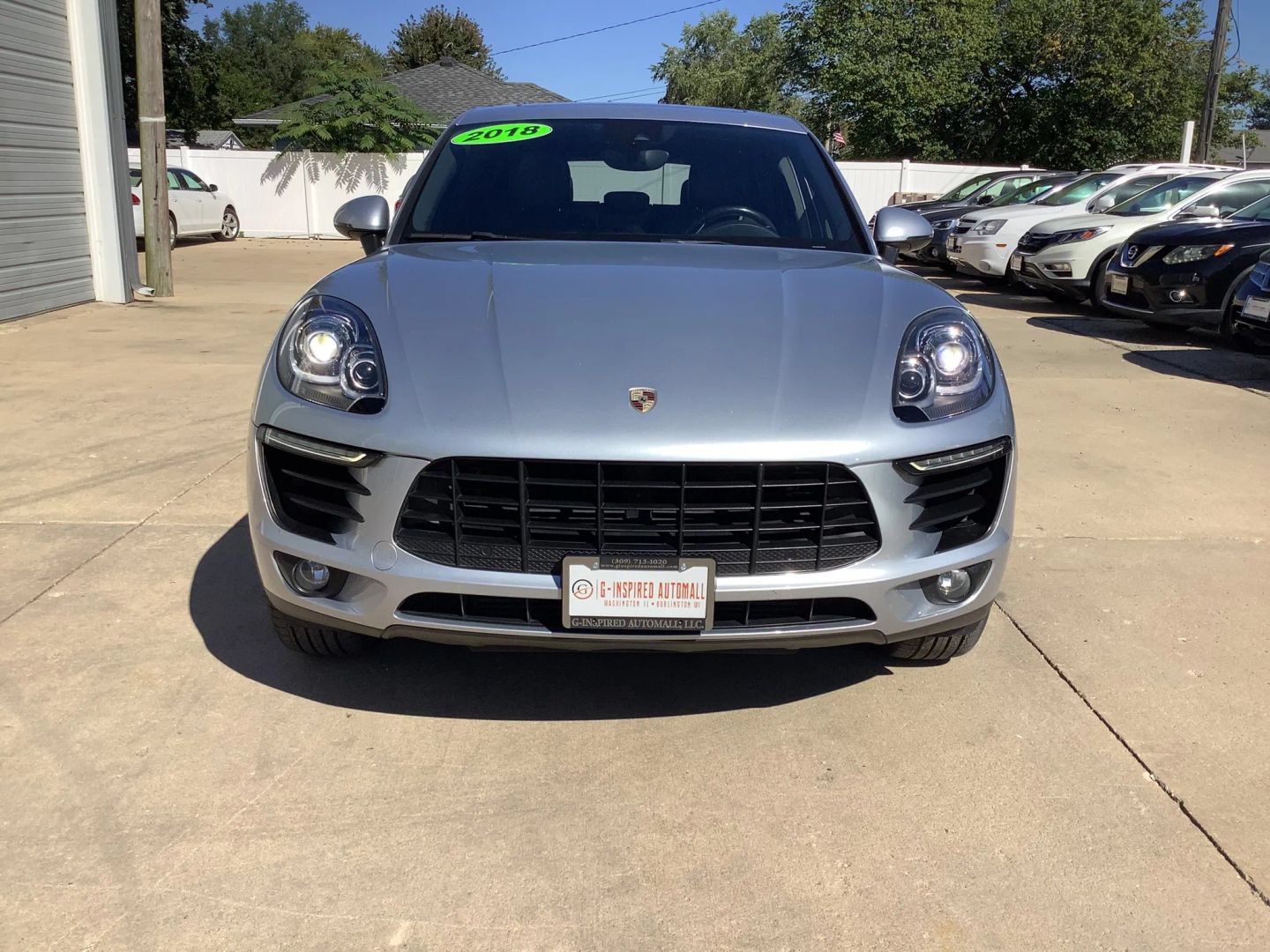 Used 2018 Porsche Macan Sport Edition AWD/4WD image 2