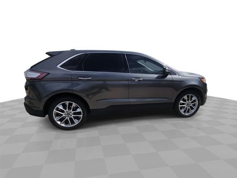 Used 2018 Ford Edge Titanium w/ Equipment Group 302A FWD image 9