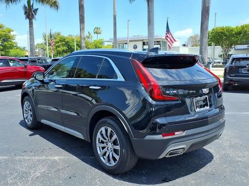 Used 2022 Cadillac XT4 Premium Luxury w/ Enhanced Visibility Package FWD image 12