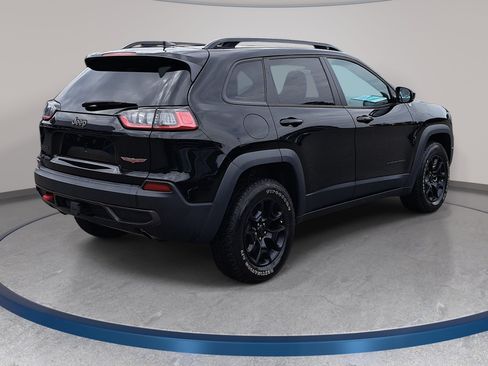 Used 2022 Jeep Cherokee Trailhawk w/ Sun, Sound & Nav Group AWD/4WD image 5
