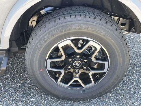 New 2026 Ford Bronco Outer Banks image 9