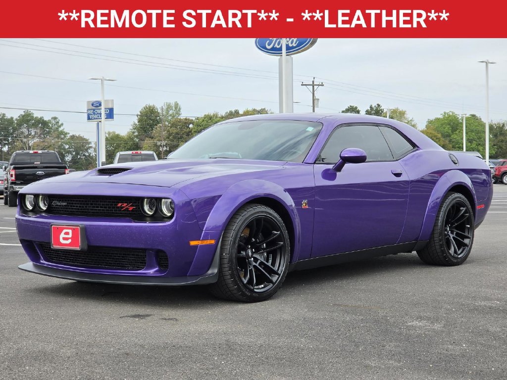 Used 2023 Dodge Challenger R/T Scat Pack RWD image 3