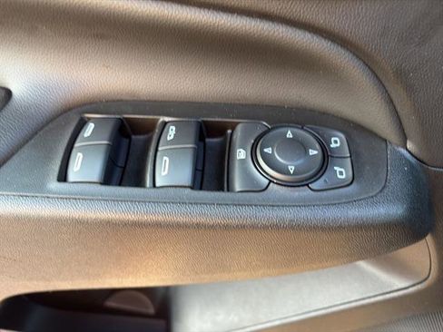 Certified 2023 Chevrolet Equinox LT w/ LPO, Floor Liner Package image 15